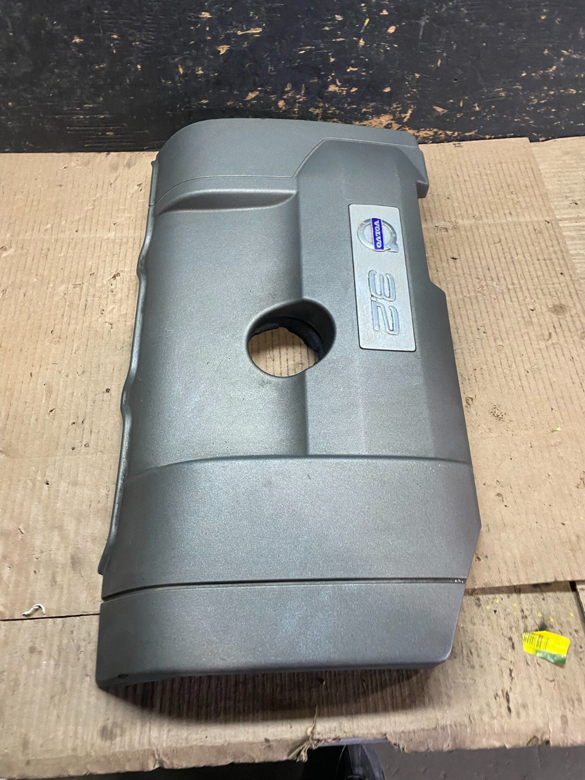 2007 to 2014 Volvo XC90 OEM 3.2L Upper Top Engine Motor Dust Cover Oem W5881 DG2