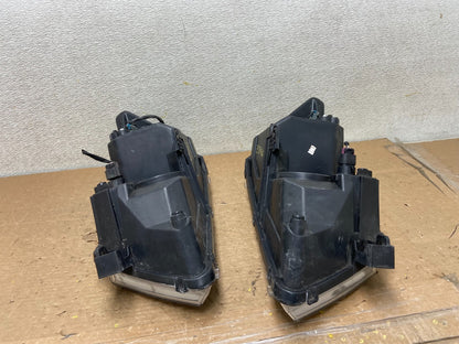 2009 to 2017 Dodge Journey Headlights Left+Right Set Halogen Z3740 PS10