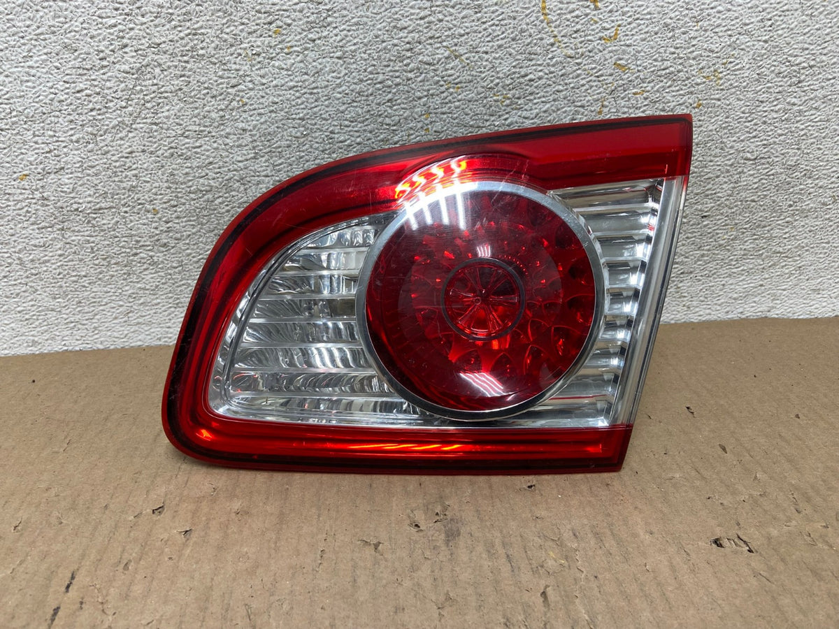 2010 - 2012 Hyundai Santa Fe Right Passenger RH Tail Light Inner AH5874 LK0