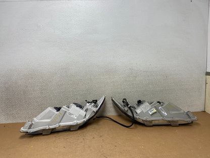 2010 - 2011 Toyota Camry Left Driver LH Halogen Headlight Z7751 PS10