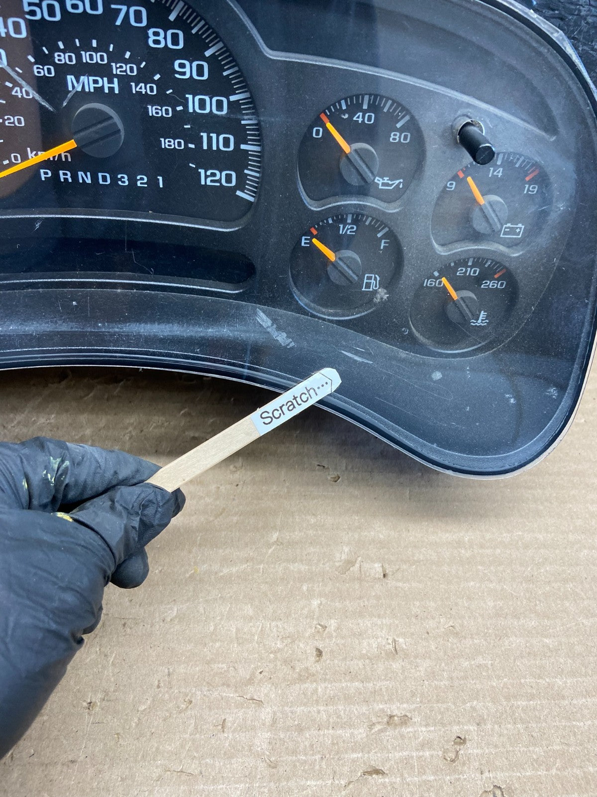 2003 to 2006 Chevrolet Silverado Speedometer Instrument Cluster AH3842 DG1