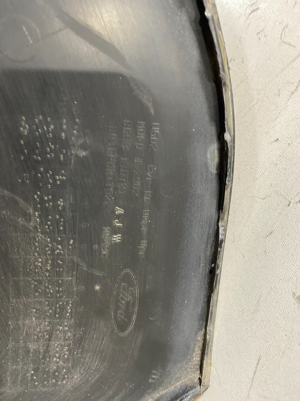 2011 to 2015 Ford Explorer Rear Upper Bumper Cover R173311