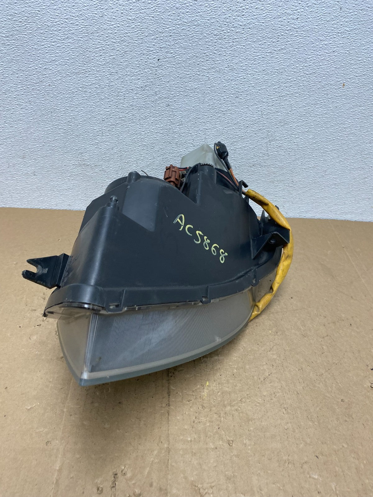 2005 to 2006 Nissan Altima Right RH Side Xenon Headlight AC5868 DW8