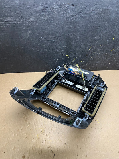 2007 - 2010 Ford Edge Heater Climate Control Radio Control Dash Bezel T4673 DG4