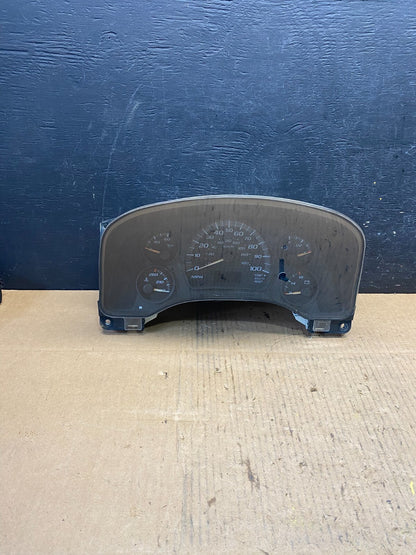 2004 to 2007 Chevrolet Express Speedometer Cluster Gauge N5185 PS0