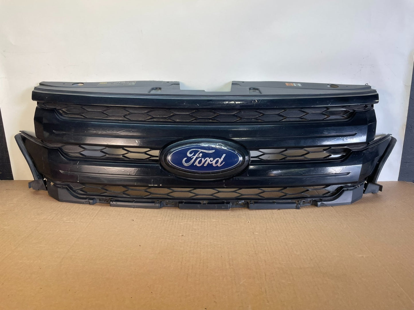 2011 2012 2013 Ford Edge Front Upper Chrome Grille Grill AH0058 DG0