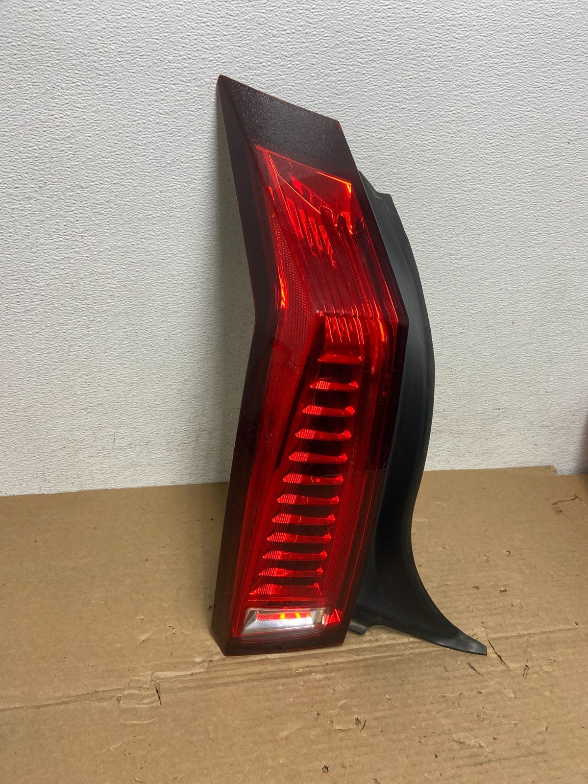 2011 to 2014 Cadillac Cts Coupe Left Driver Lh Side Tail Light AD3971 DG2