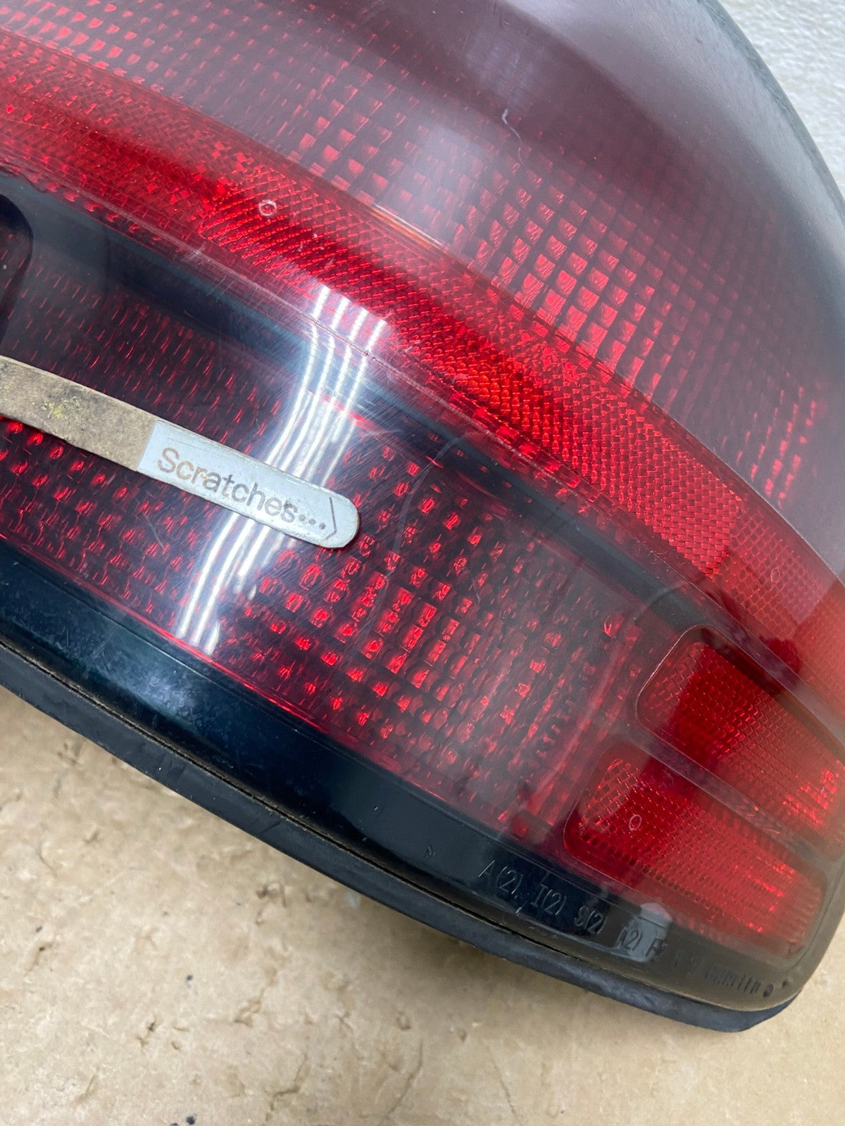 1999-2005 Pontiac Grand AM Right Passenger RH Side Tail Light AG1223 LK3