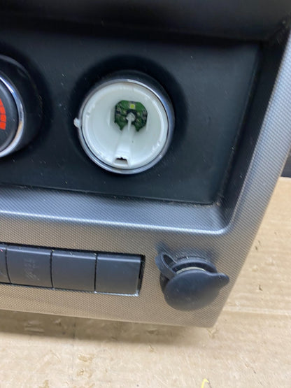 2008 to 2012 Jeep Liberty Dash Climate Temperature Control Radio Bezel w9719 DG3