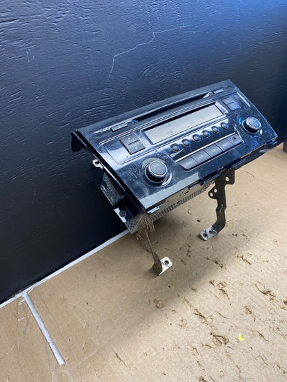 2013 to 2015 Nissan Altima Radio Cd Mp3 Player AUX Port AB5665 DG2