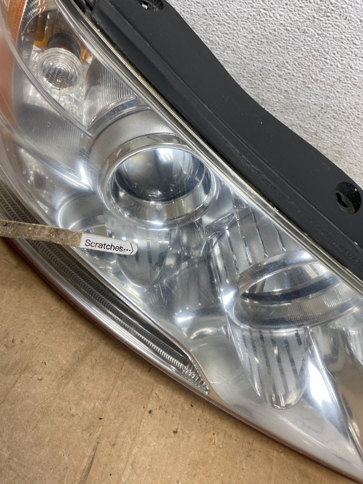 2009 to 2010 Hyundai Sonata Right Passenger RH Side Headlight Halogen AD6044 DW3