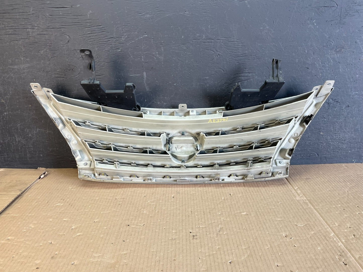 2013 to 2015 Nissan Sentra Front Upper Chrome Grill Grille AE3761 DG3