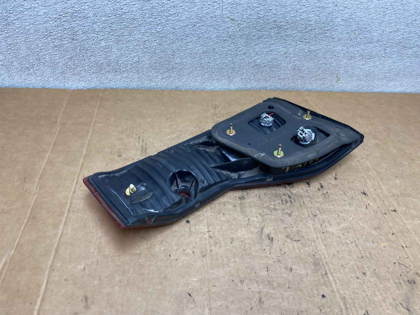 1998 to 2000 Honda Accord Right Passenger Side Inner Tail Light OEM T3170 DW5