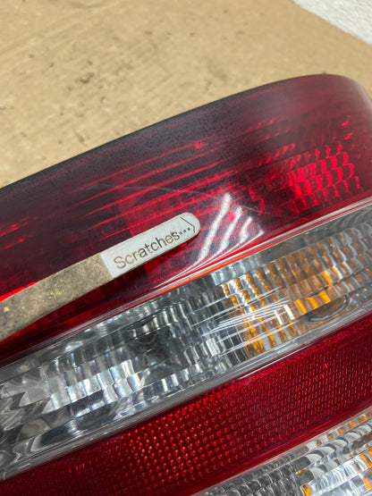 2005-2007 Mercedes-Benz C230 C240 W203 C-Class Left Driver Tail Light AG1183 LK3