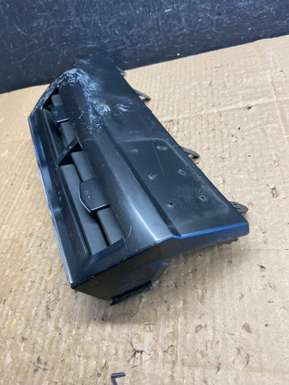 2012 to 2017 Toyota Prius V Center Dash A/C Air Vents With Trim AD2005 DG3