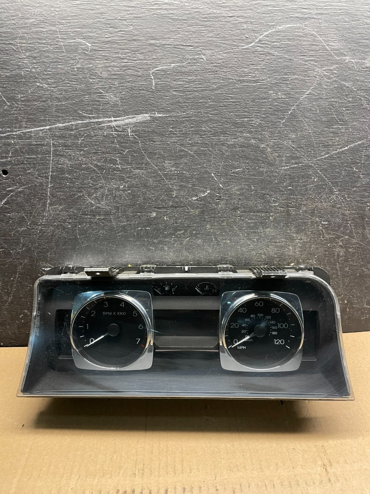 2005-2007 Lincoln Zephyr 3.5L Speedometer Cluster Gauge U1389 DG0