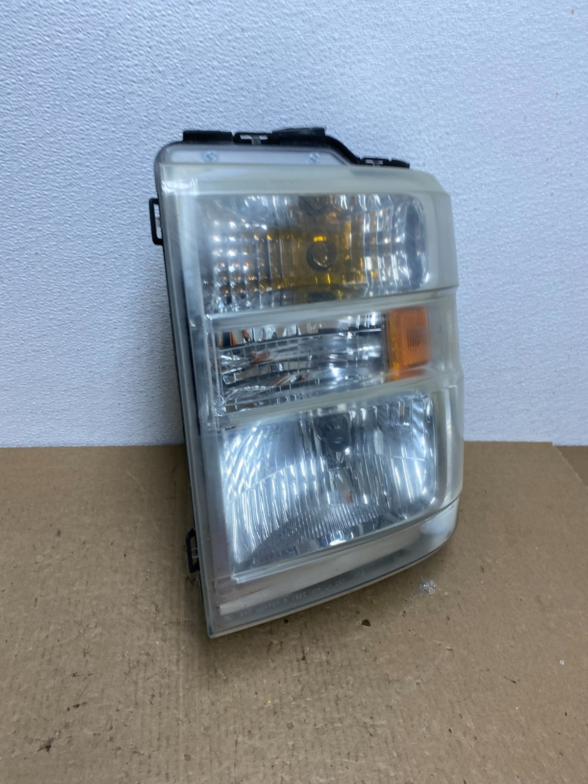 2008-2014 Ford Econoline E150 E250 E350 Left Driver LH Headlight OEM AC1369 DW2