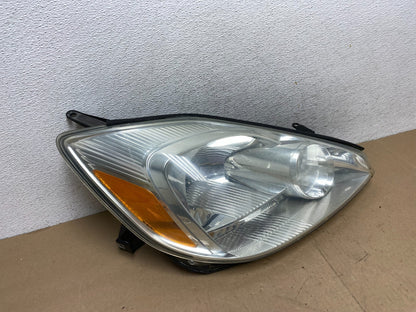 2004-2005 Toyota Sienna Right Passenger Halogen Headlight AG4549 DW2