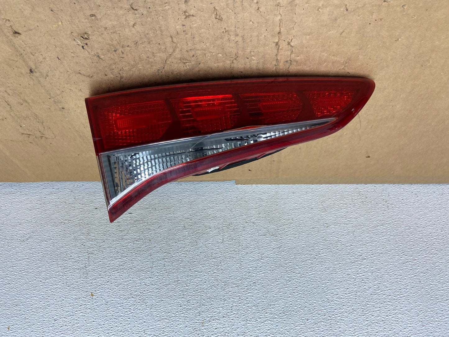 2016 to 2018 Hyundai Tucson Left Driver Lh Inner Tail Light AD0607 DG0