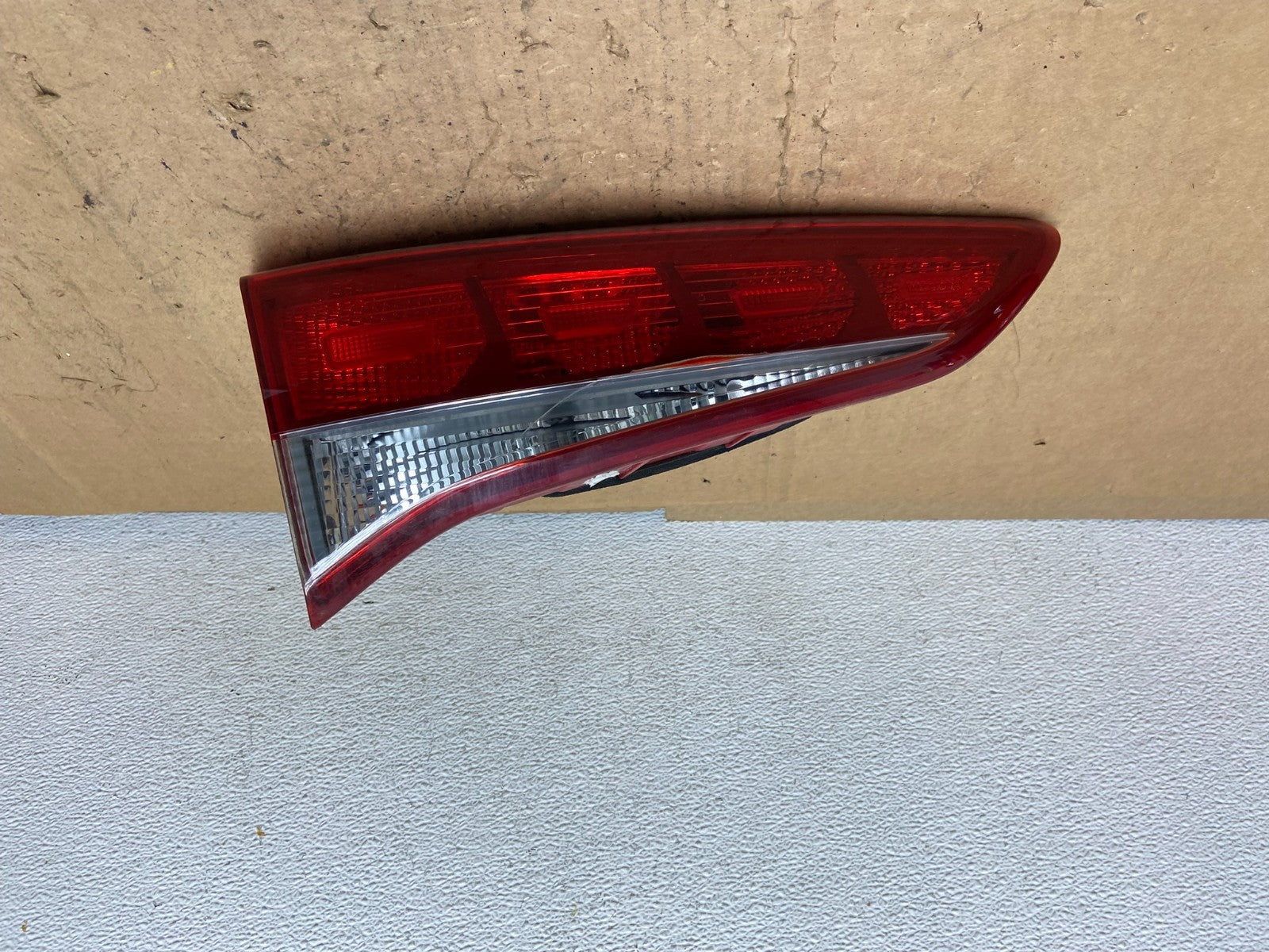 2016 to 2018 Hyundai Tucson Left Driver Lh Inner Tail Light AD0607 DG0