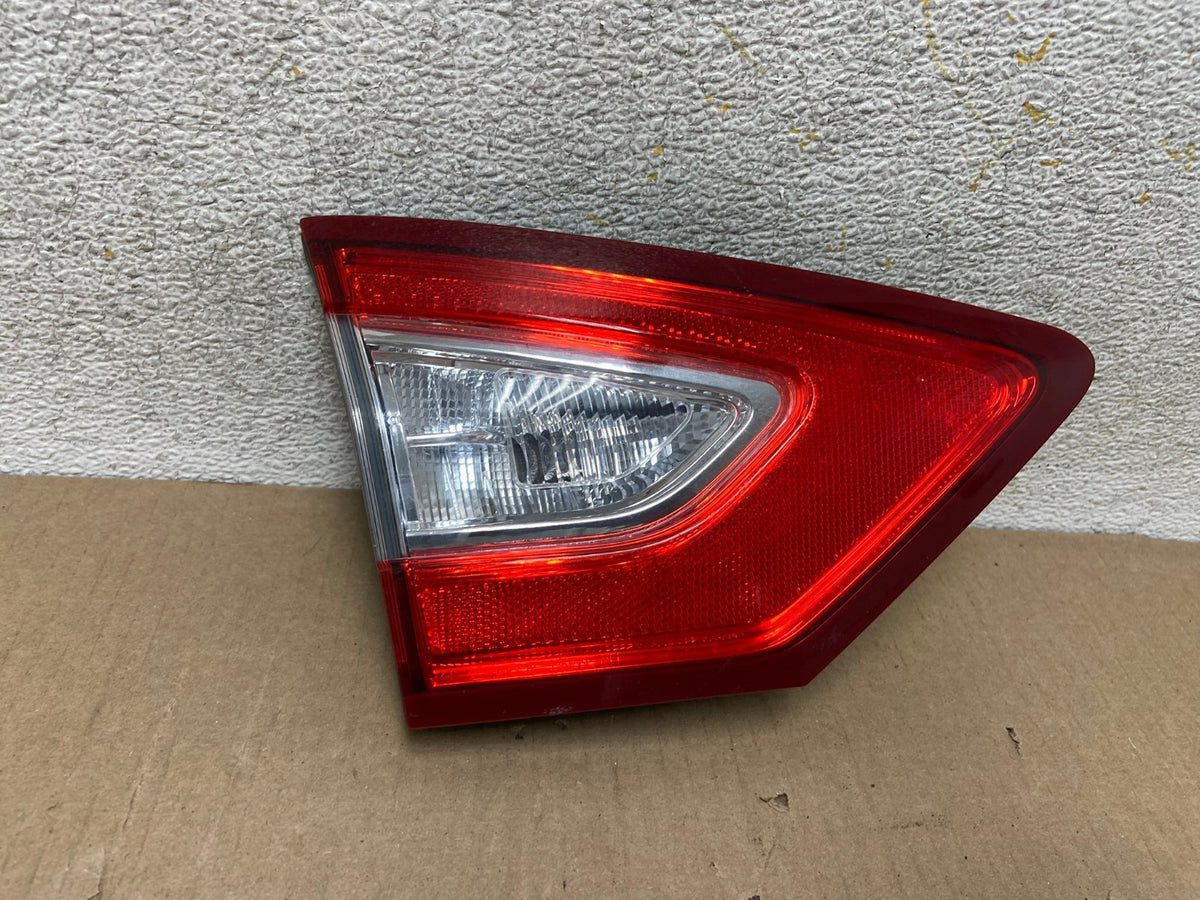 2013 to 2016 Ford Fusion Left Driver Side Tail Light Inner AH5805 LK0