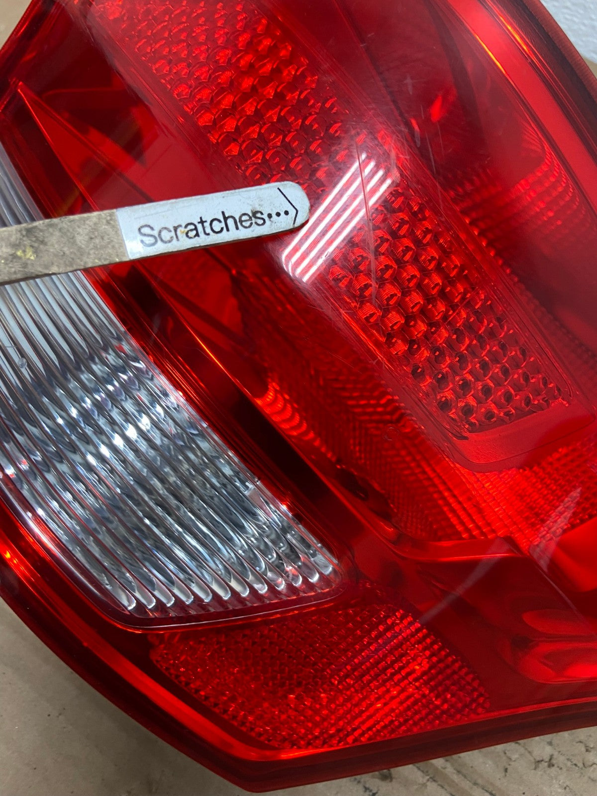 2011-2013 Jeep Grand Cherokee Right Passenger Side Rh Tail Light AD4319 LK3