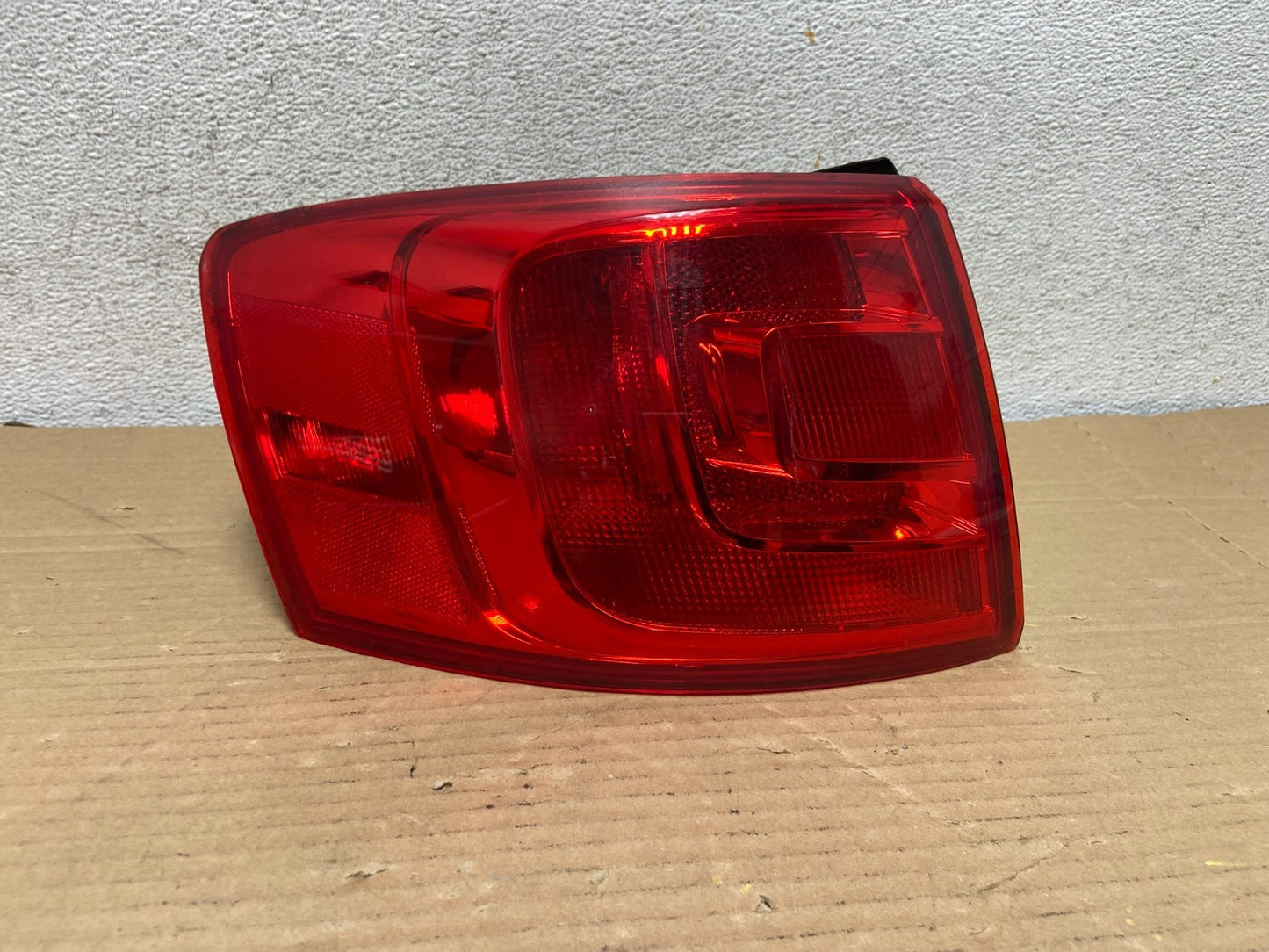2011 to 2014 Volkswagen Jetta Left Driver LH Side Tail Light AG8932 DW0