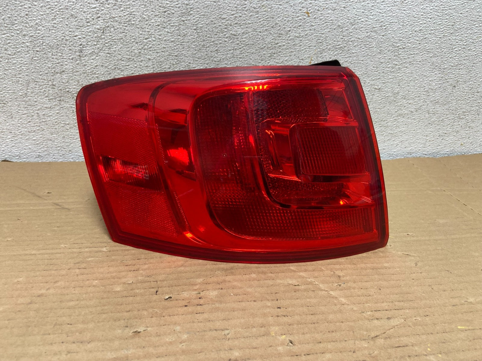 2011 to 2014 Volkswagen Jetta Left Driver LH Side Tail Light AG8932 DW0