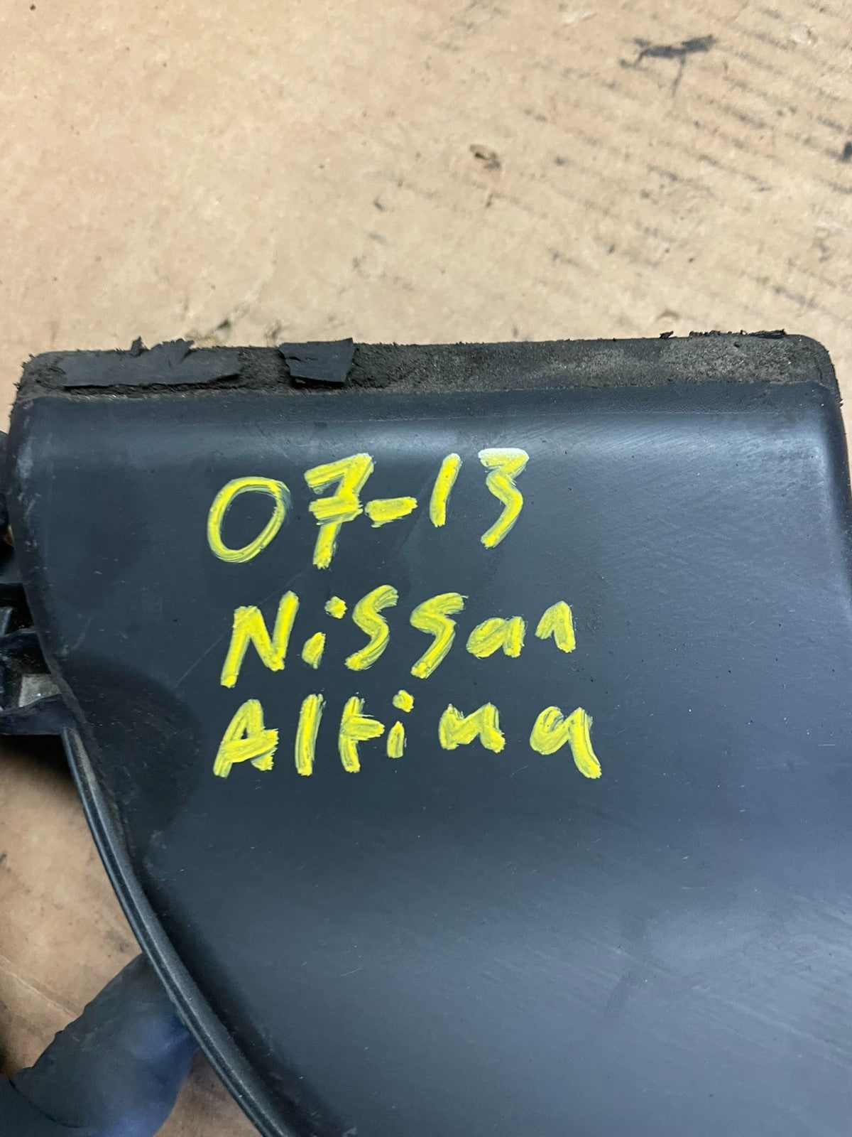 2007 to 2013 Nissan Altima 2.5L Air Duct Tube Resonator 16554-JA000 OEM S1152 DG8