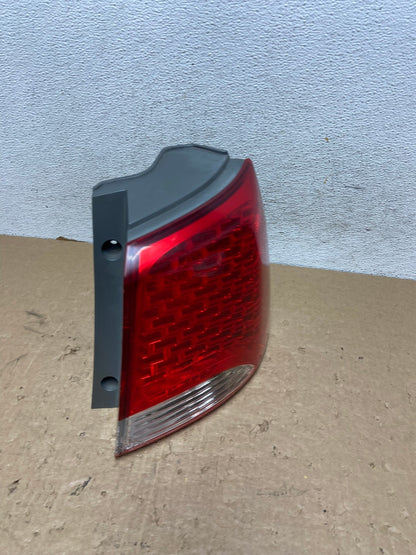 2010 2011 2012 Kia Sorento Right Passenger RH Side Tail Light AF8004 LK2