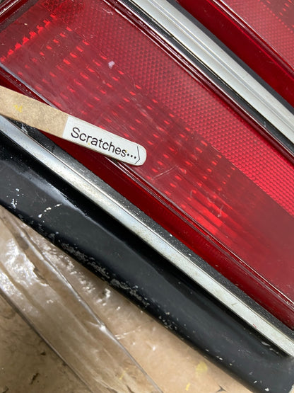 1980 to 1987 Oldsmobile Cutlass Left Driver LH Side Tail Light AB0921 DG3