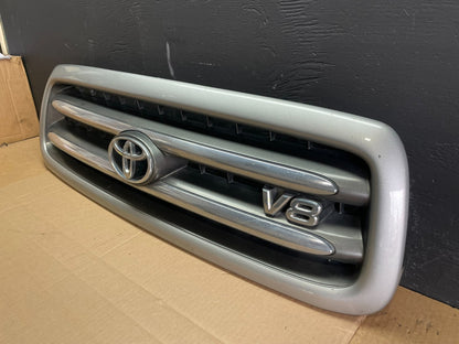 2001 to 2004 Toyota Sequoia Front Upper Grill Grille W/ Emblem Oem AB7578 DG2