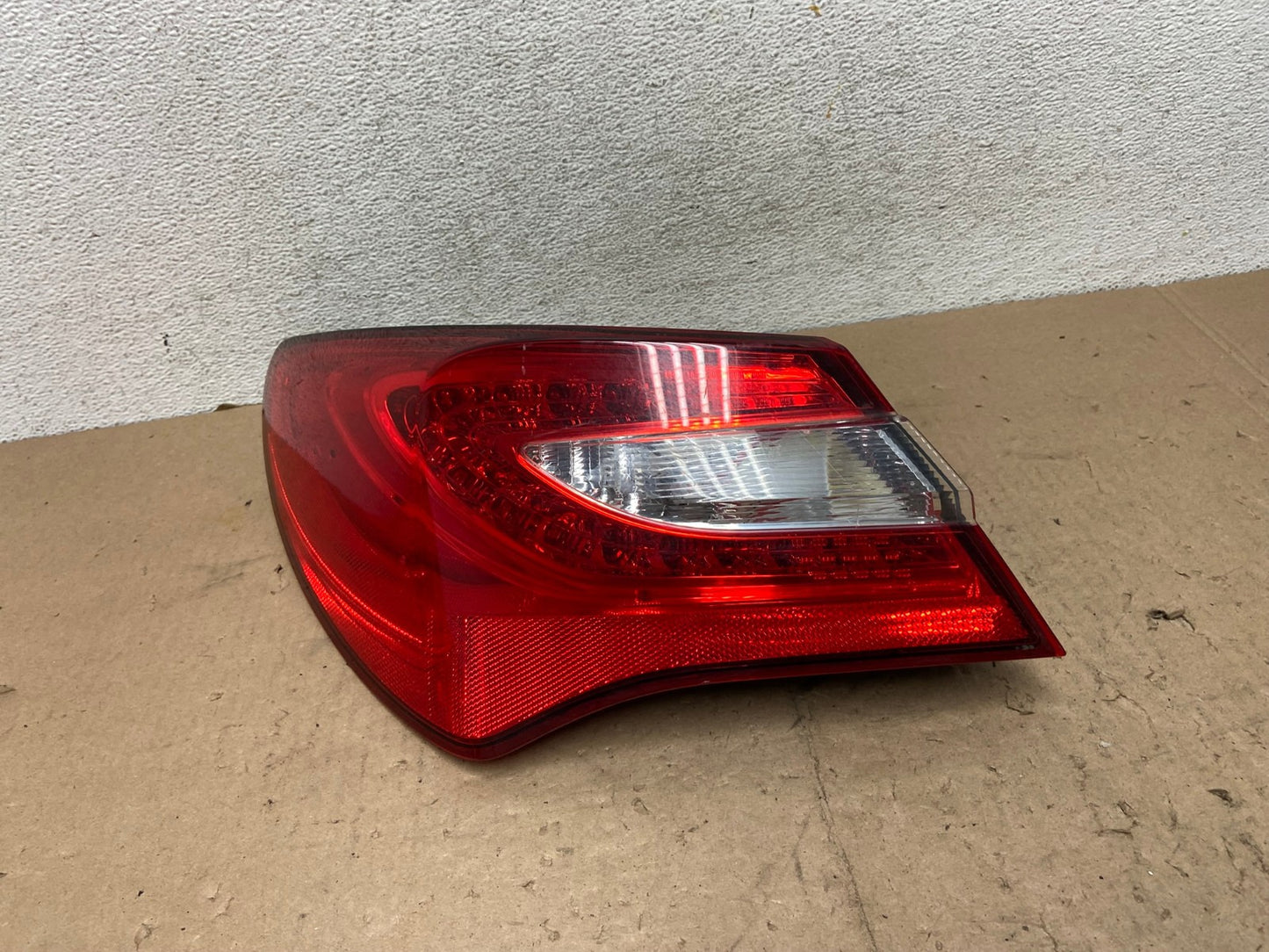 2011 - 2014 Chrysler 200 Sedan Left Driver LH Led Tail Light AG5484 LK0
