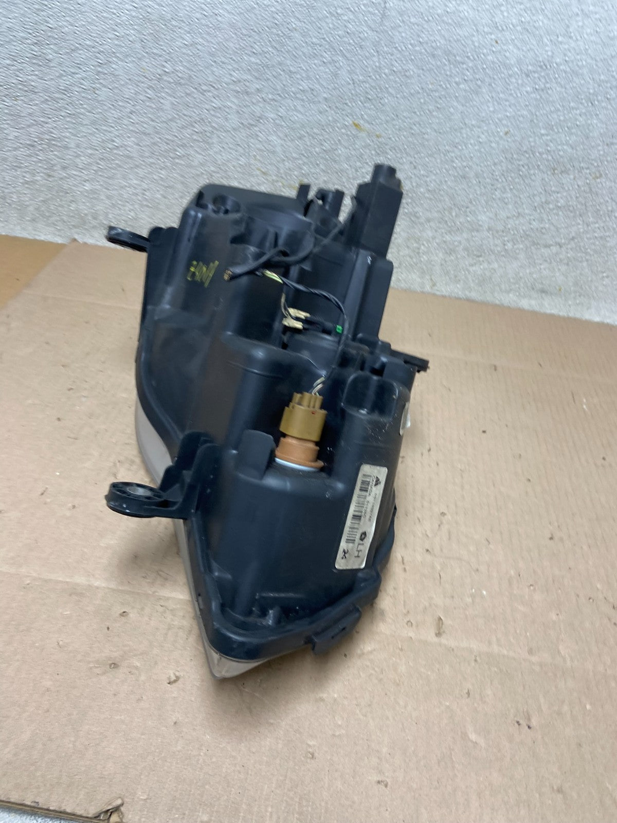 2008 to 2016 Chrysler Town and Country Left Driver Lh Side Headlight Z4011 DW7