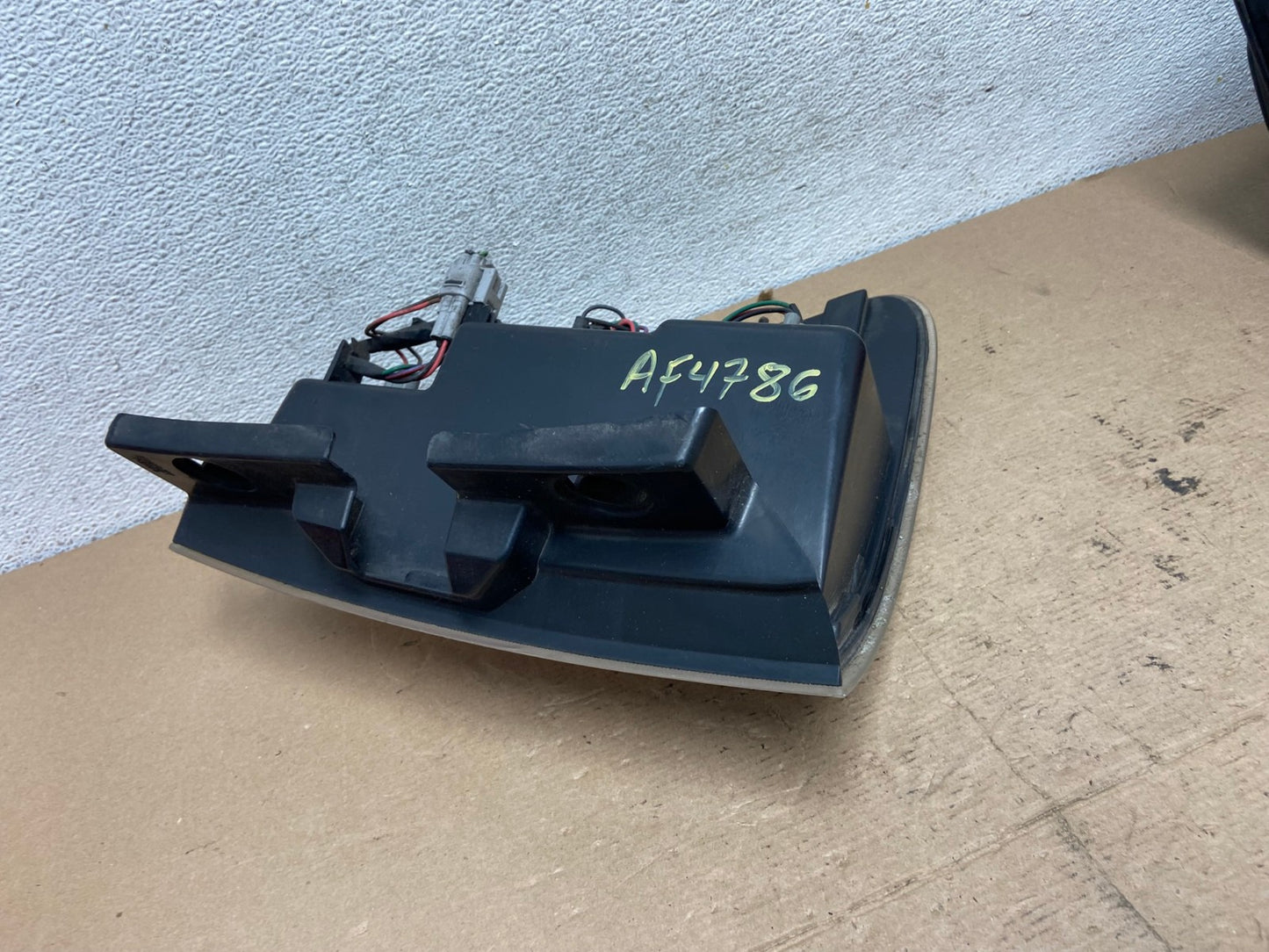2005 to 2008 Chevrolet Equinox Right Passenger Rh Side Tail Light AF4786 LK5