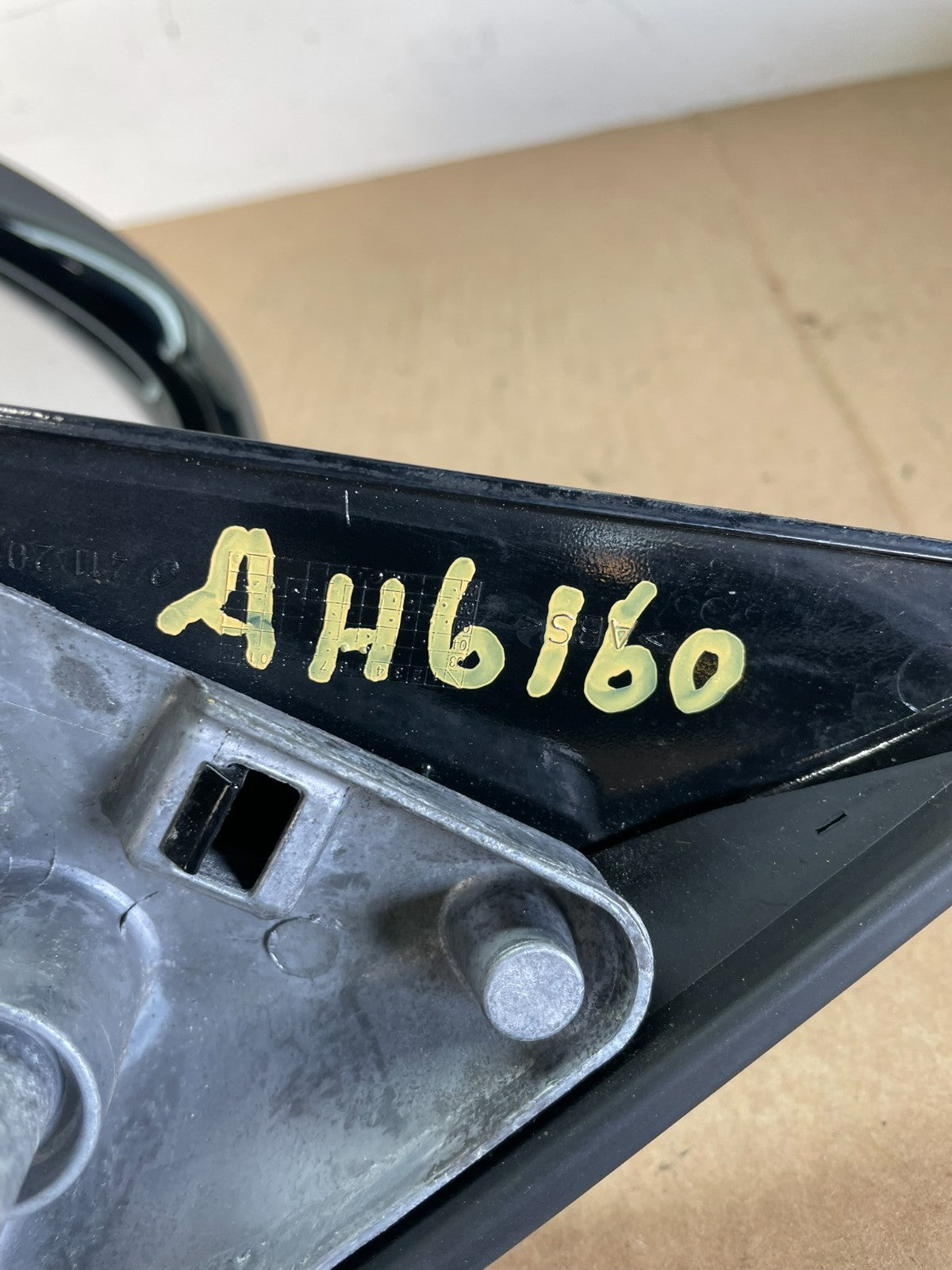 2006-2010 Mercedes-Benz R-Class R350 R500 Left Driver Door Mirror AH6160 DW12