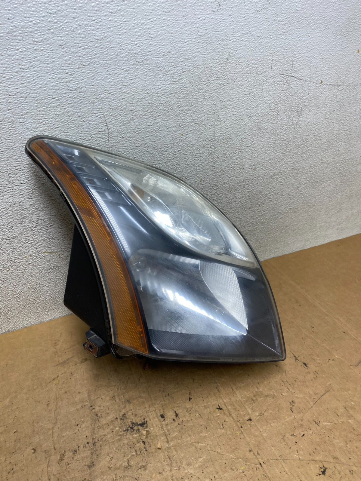 2010 2011 2012 Nissan Sentra Halogen Right Passenger Black Headlight T3311 DW2