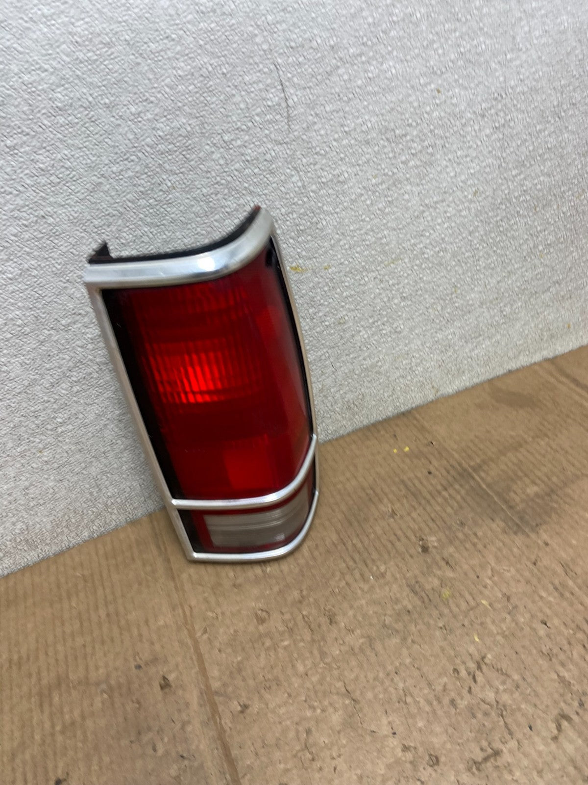 1985 to 1993 Chevrolet S10 S15 SONOMA Right Passenger Tail Light AA66032