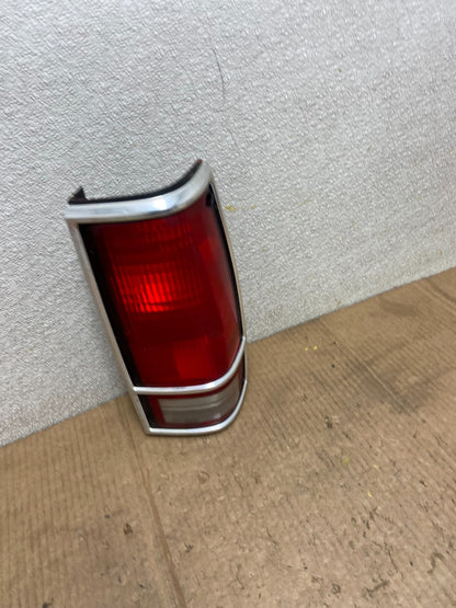 1985 to 1993 Chevrolet S10 S15 SONOMA Right Passenger Tail Light AA66032