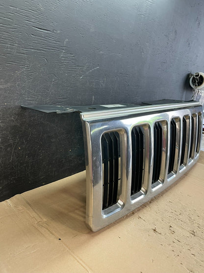 2006 to 2010 Jeep Commander Front Upper Grill Grille ad8262 DG2