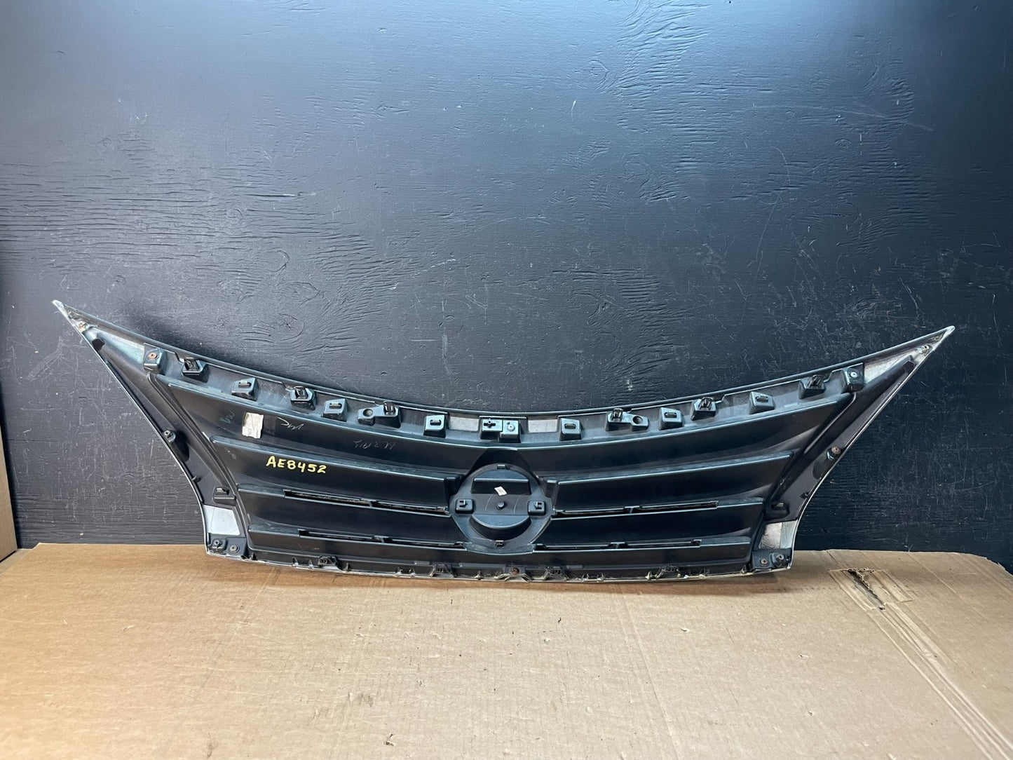 2013 to 2015 Nissan Altima Front Upper Grill Grille Sedan AE8452 DG4