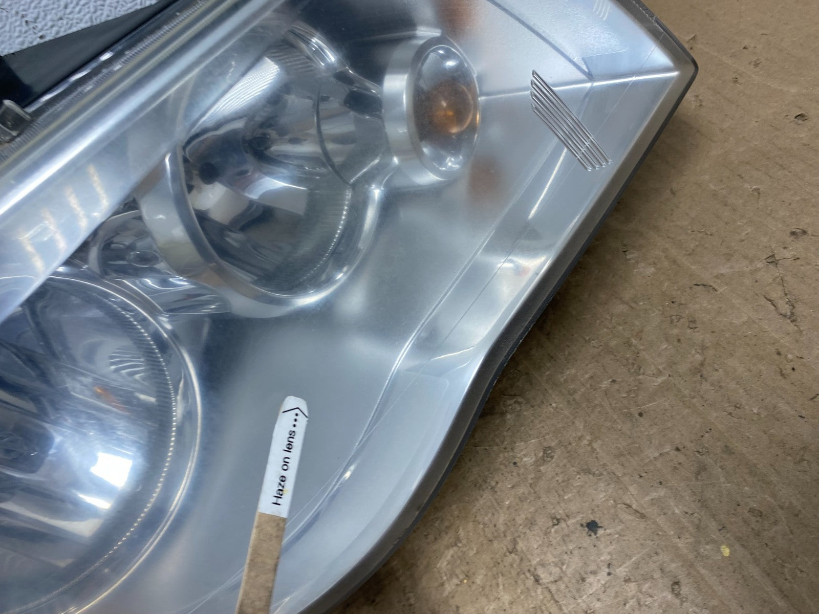 2011 to 2016 Chrysler Town and Country Right Passenger Headlight AC0120 DW4