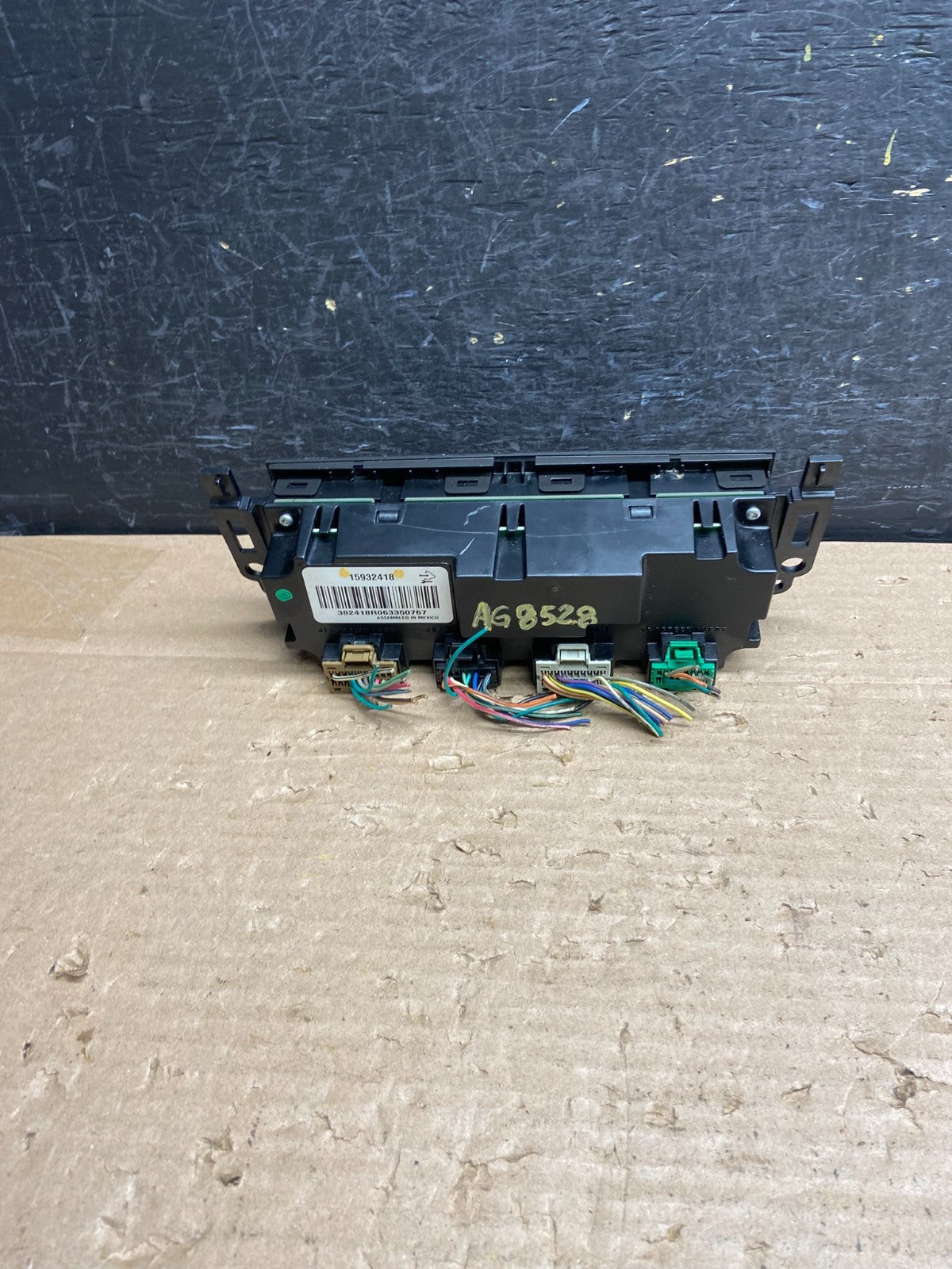2007 to 2009 GMC Yukon Chevrolet Tahoe Climate Control A/C Panel AG8528 DG4