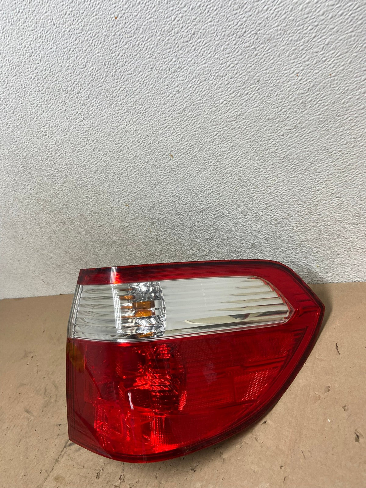 2005 2006 2007 Honda Odyssey Right Passenger RH Side Tail Light AG4918 LK1