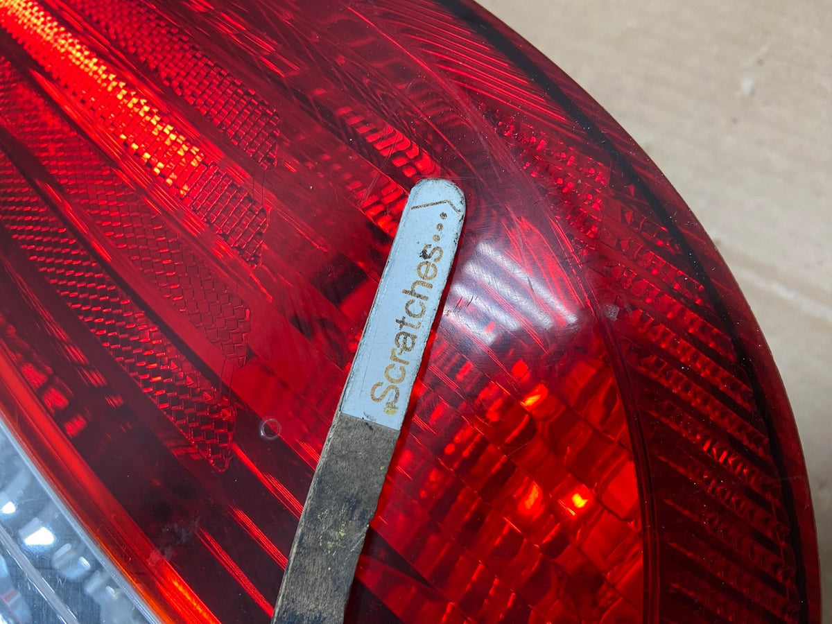 2002 2003 2004 Toyota Camry Left Driver LH Side Tail Light AI8410 LK3