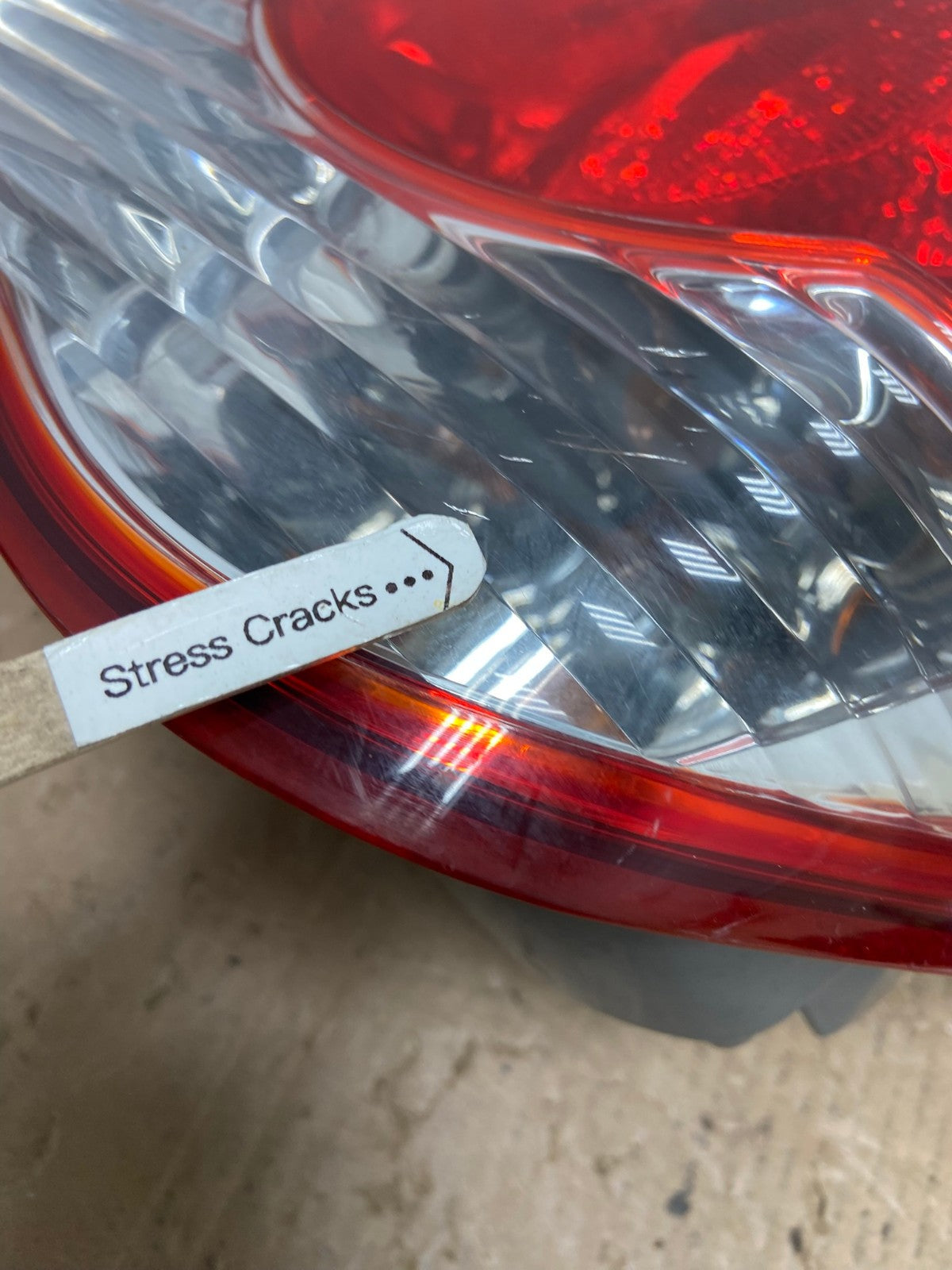 2011 2012 2013 2014 Chevrolet Cruze Right Passinger RH Side Tail Light AD8775 LK4