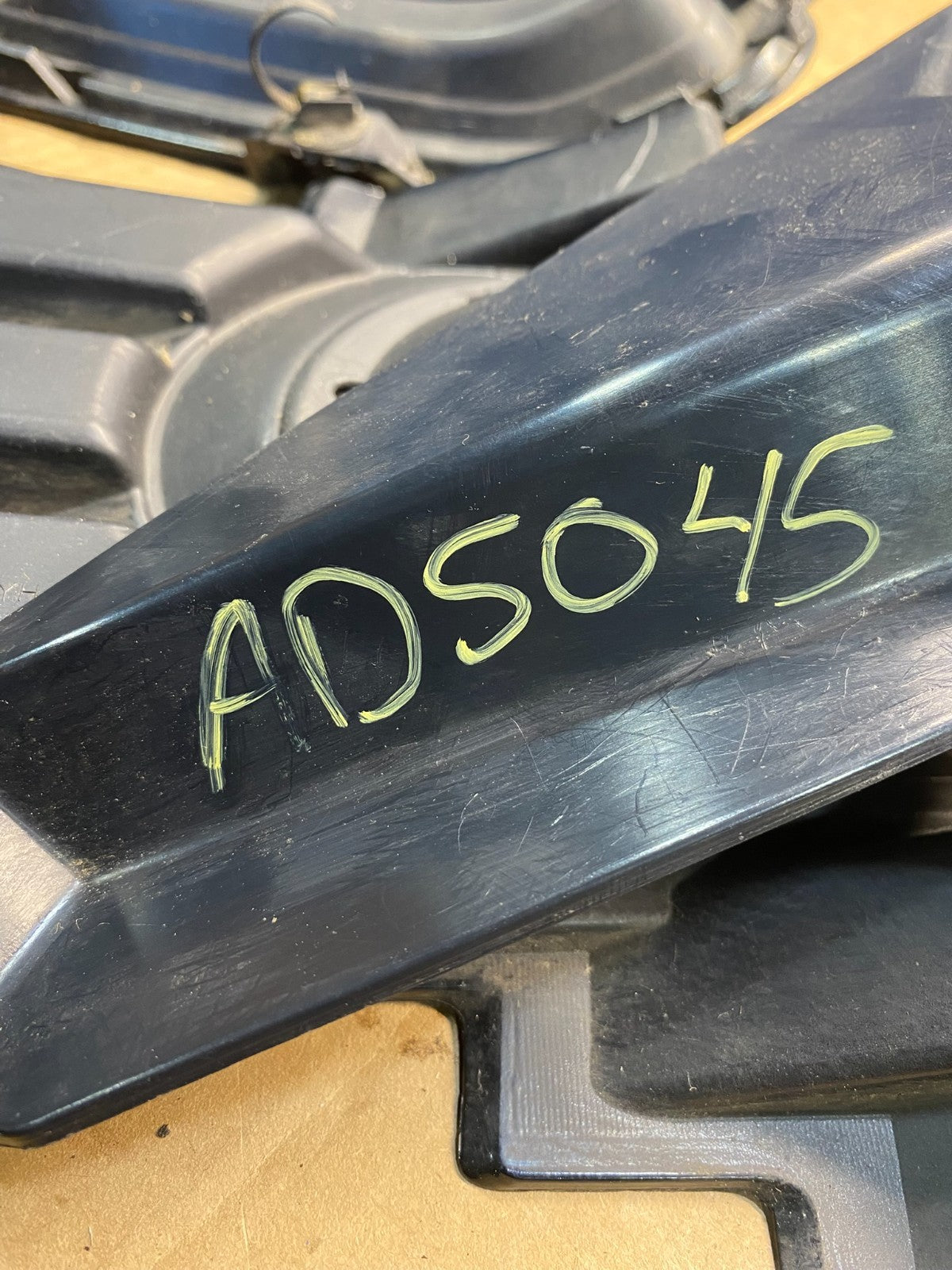 2013-2016 Ford Fusion Front Bumper Left+Right Set Fog Light Bezel Trim AD5045 DG6