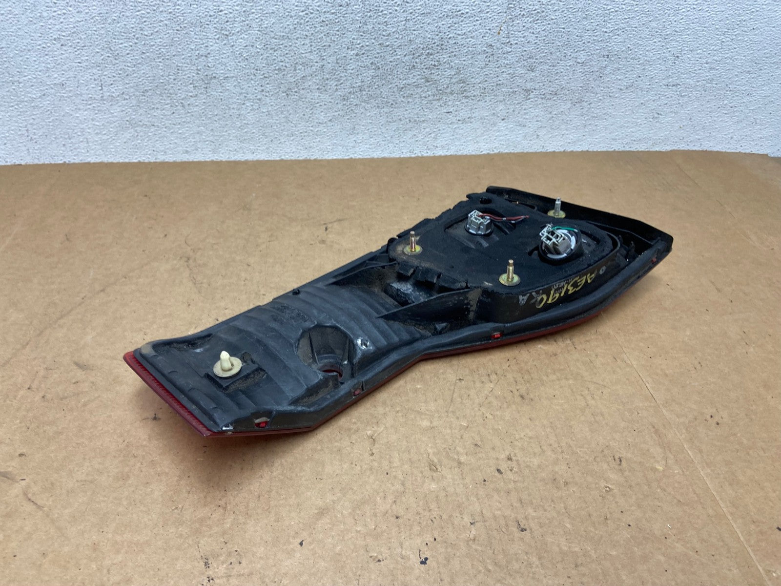 1998 to 2000 Honda Accord Right Passenger Side Inner Tail Light AE3190 LK4