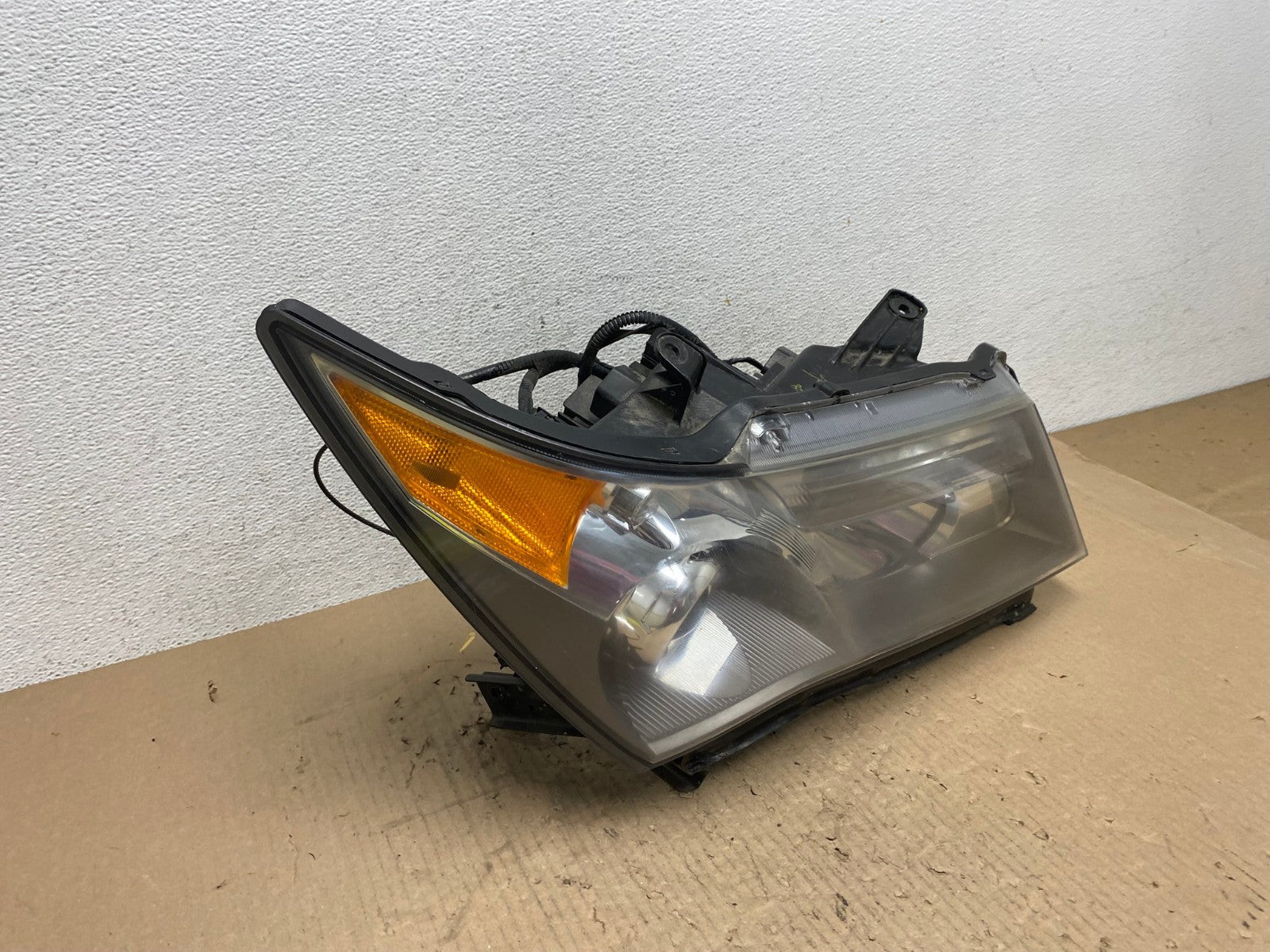 2007 2008 2009 Acura MDX Headlight Xenon HID Right Passenger RH AE8857 LK2