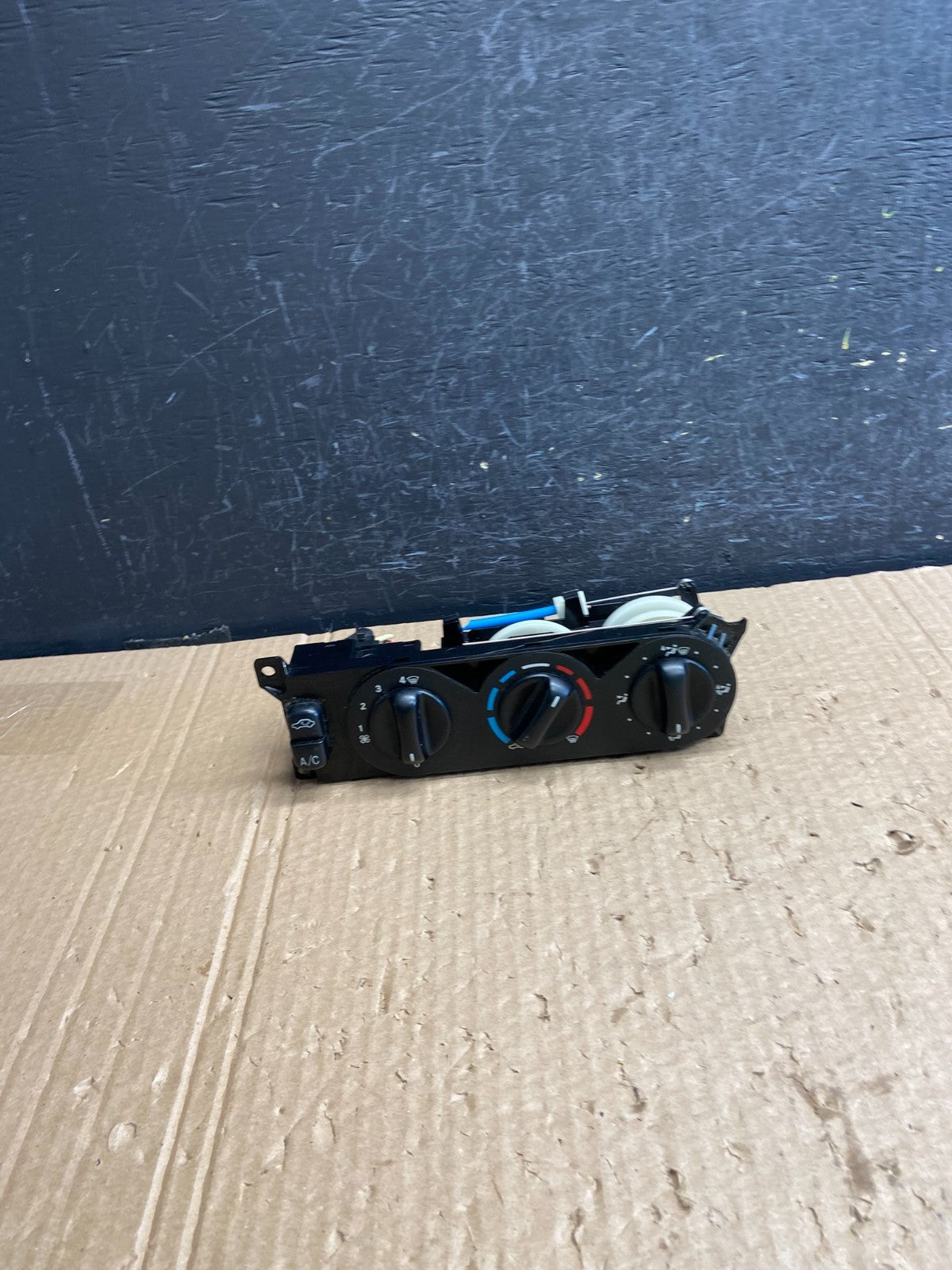1998-2001 Mercedes ML320 AC Temp Heater Climate Control AF6467 DG0